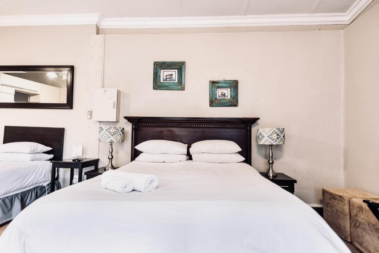 Cottonwood Guesthouse Oasis 블룸폰테인 외부 사진