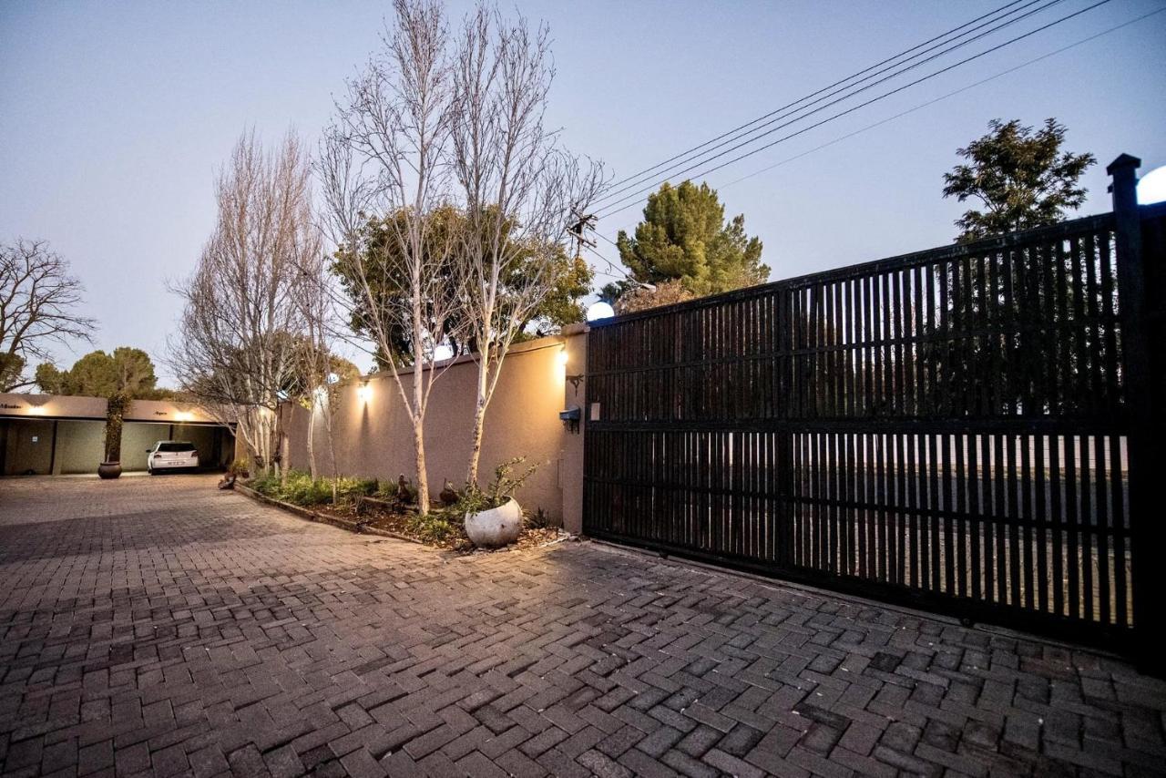 Cottonwood Guesthouse Oasis 블룸폰테인 외부 사진