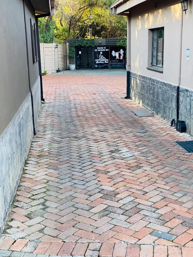 Cottonwood Guesthouse Oasis 블룸폰테인 외부 사진